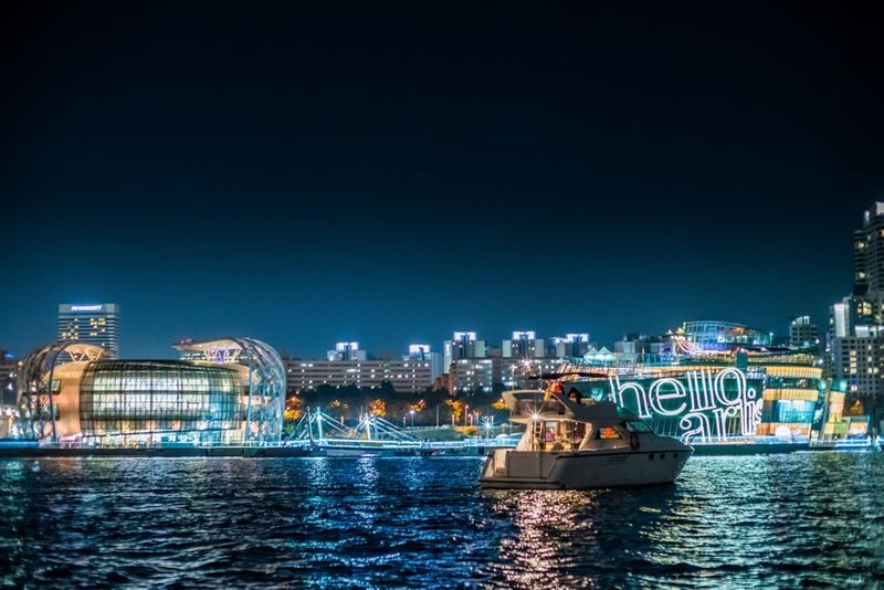 Seoul Han River Yacht Rental - Birthday Party & Proposal Experience - Who will enjoy this yacht event most