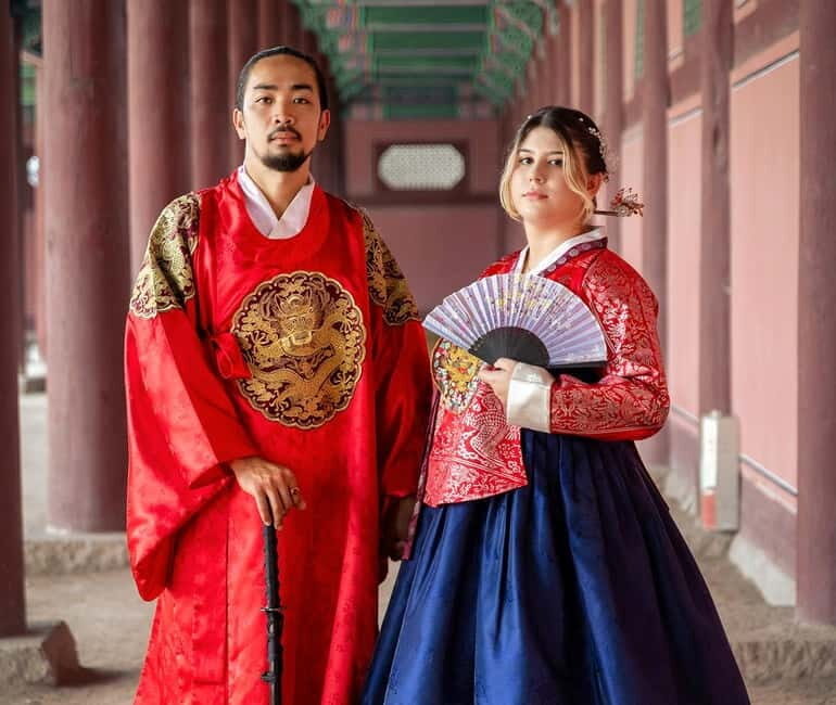 Seoul: Hanbok Photo Tour at Gyeongbokgung Palace - What to Expect From Your Hanbok Photo Tour in Seoul