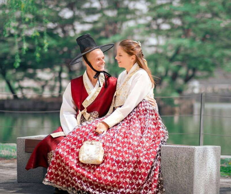 Seoul: Hanbok Rental with Gyeongbokgung Palace Entry - Good To Know
