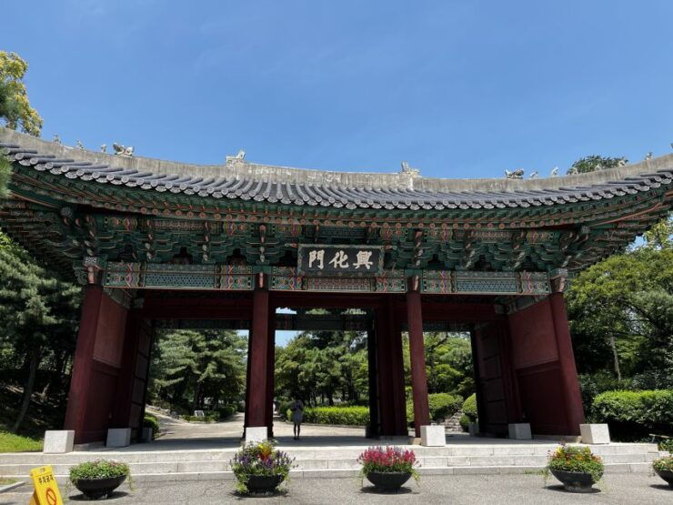 Seoul: Haunted Outdoor Escape Game - Activity Details