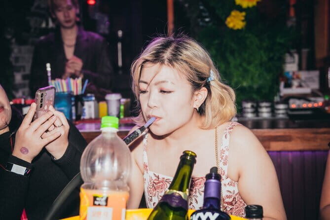 Seoul: Hongdae Premium Pubcrawl with Open Bottles - The Experience from Past Travelers