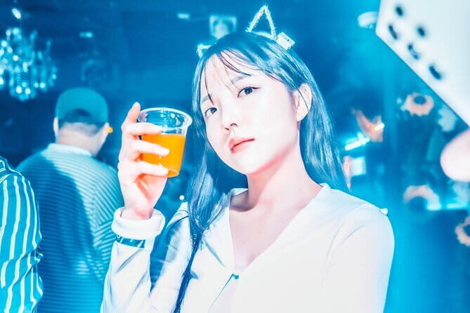 Seoul: Hongdae Premium Pubcrawl with Open Bottles - Why This Tour Is Worth Considering