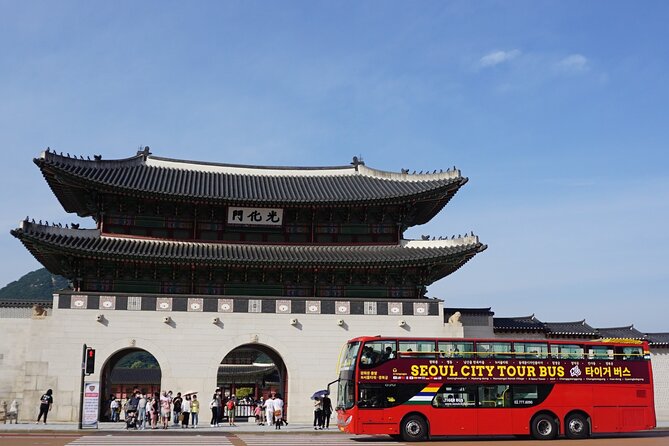 Seoul Hop-On Hop-Off Downtown Palace Course - Sightseeing Experience and Benefits