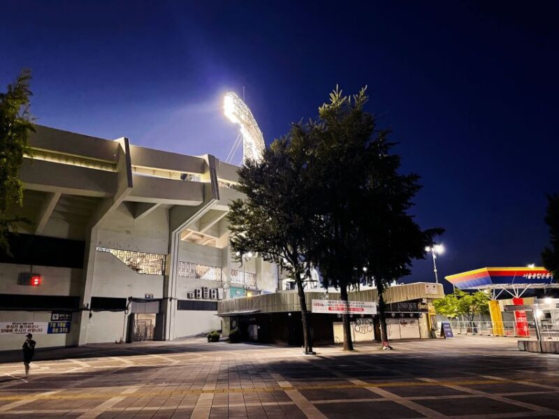 Seoul: Jamsil Baseball Stadium Game Ticket with Dinner&Beer - The Atmosphere — More Than Just a Game