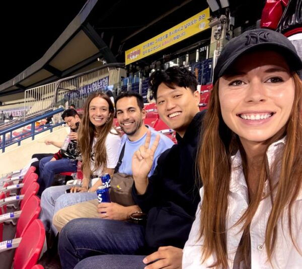 Seoul: Jasmil Baseball Stadium Game Ticket, Beer and Dinner - Explore the Nightlife in Jamsil
