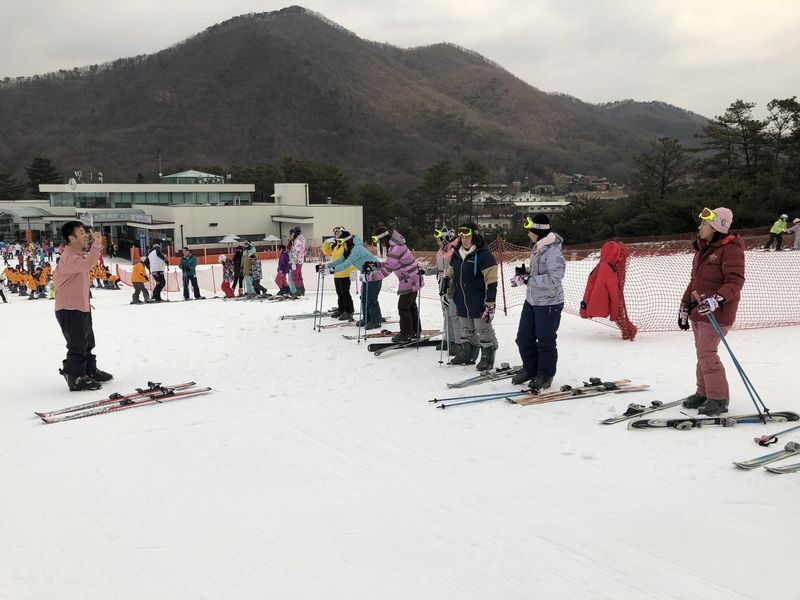 Seoul Jisan Forest Ski Resort Full-Day Ski Tour with Transfers - Key points before you book