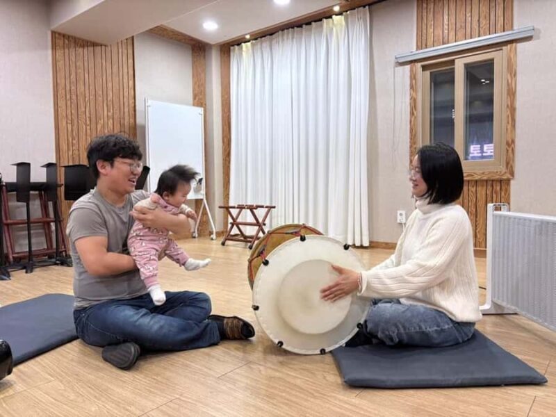 Seoul: Korean Traditional Drum Workshop & Live Performance - The Setting and Meeting Point