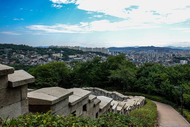[Seoul Live Virtual Tour With Oraegage] Hidden Gems of Queen - Booking and Cancellation Policy
