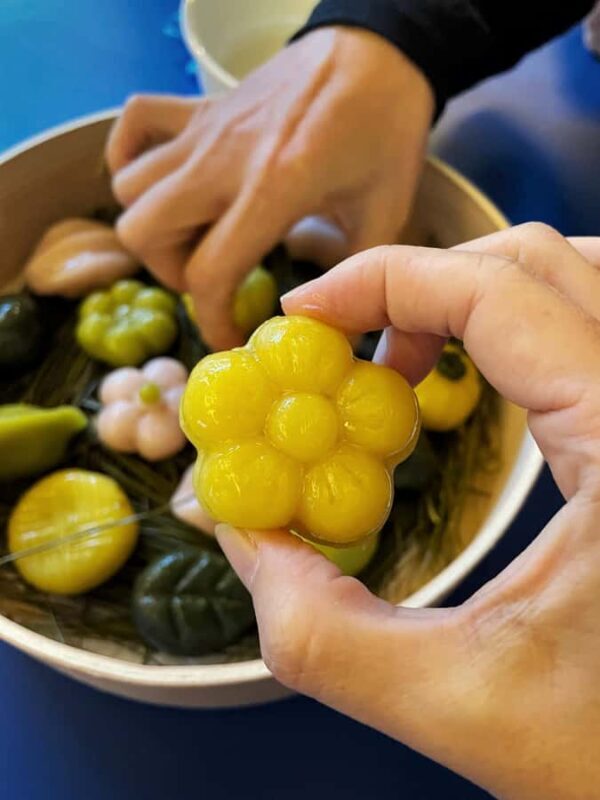 Seoul: Make Your Own Colorful Korean Rice Cakes in a Hanok - Authentic Cultural Experience in a Traditional Setting