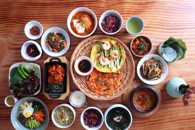 Seoul Market Tour and Korean Cooking Class With Small Group - Discover the Vibrant Seoul Market