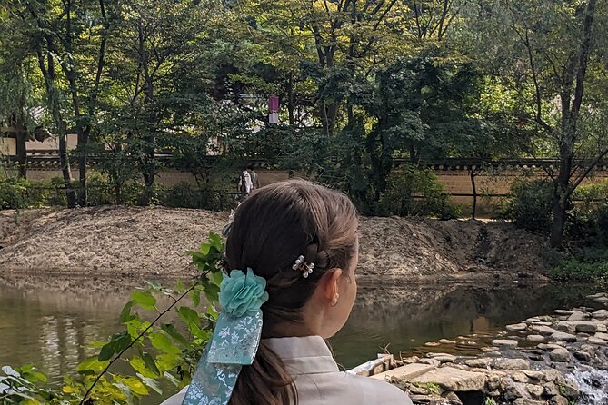 Seoul Mini-Van Tour, Explore Real Korea From Past to Future - The Sum Up