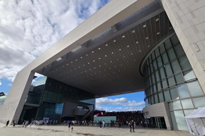 Seoul: National Museum & War Memorial Private Guided Tour - Introducing the Seoul: National Museum & War Memorial Private Guided Tour