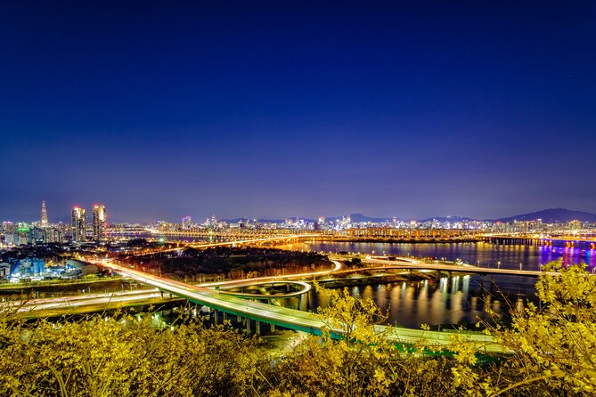 Seoul Nighttime Group Tour: Eungbongsan, Naksan, Yongbongjeong - Common Questions