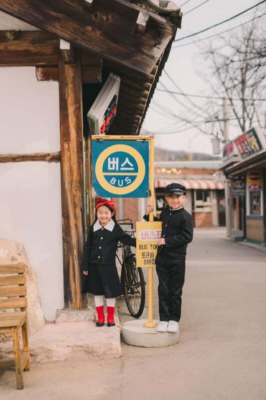 Seoul: Old School Uniform Photoshoot with Costume - An In-Depth Look at the Photoshoot Experience