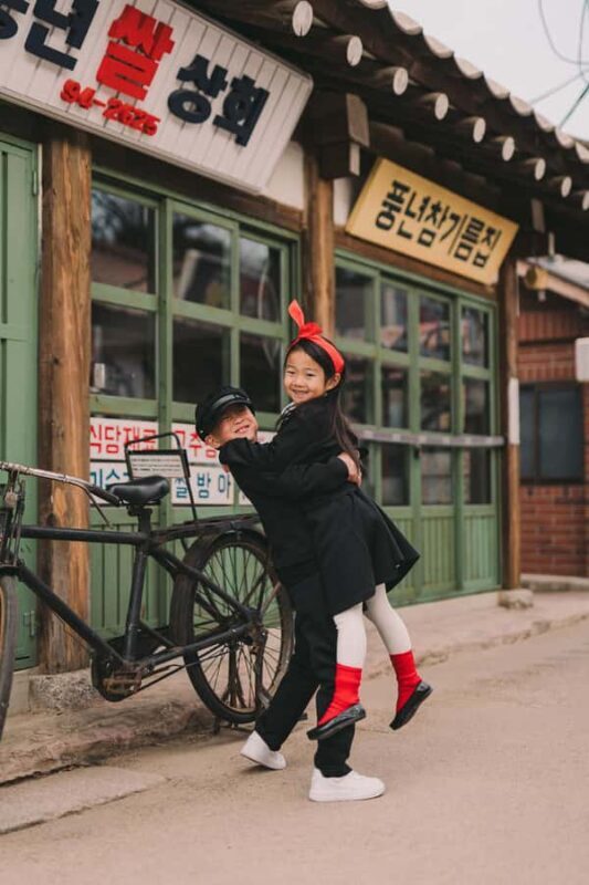 Seoul: Old School Uniform Photoshoot with Costume - FAQs