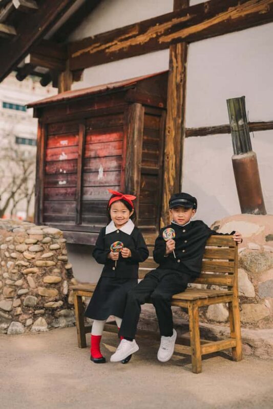 Seoul: Old School Uniform Photoshoot with Costume - What to Expect from the Experience