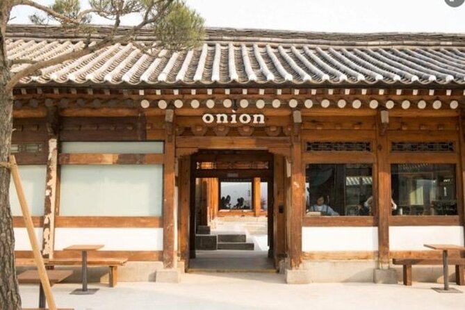 Seoul OraeGage Bukchon Hanok Walking Tour - Tour Highlights