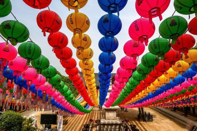 Seoul: Private Tour in French With a Korean Guide - Personalized Experience