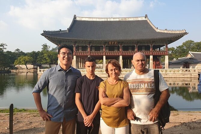Seoul : Private Tour With a Local Guide ( Best Walking Tour ) - Customized Itinerary Options