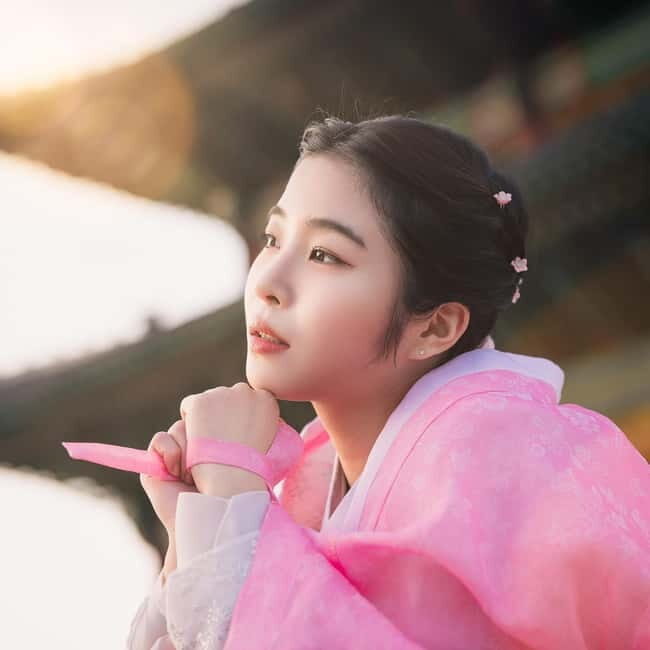 Seoul: Professional Hanbok Photography at Gyeongbok Palace - Exploring the Experience: What to Expect in Detail