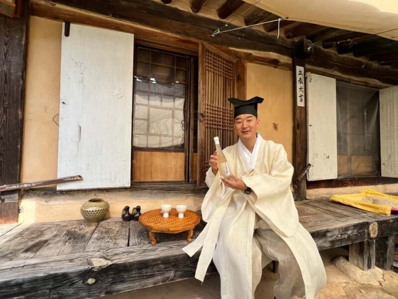 Seoul: Royal Palaces, Iconic Plazas & Local Café Experience - Good To Know