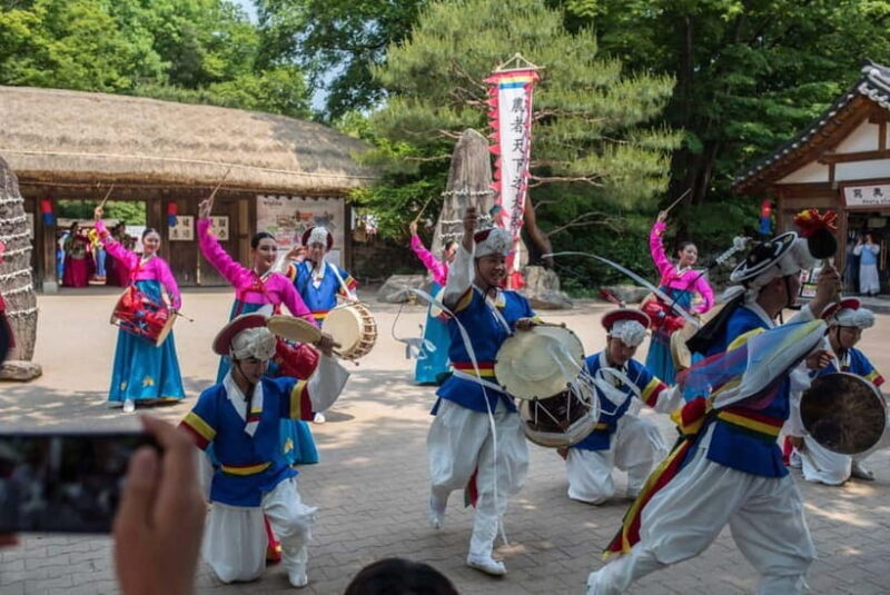 Seoul: Suwon Hwaseong, Folk Village, & Starfield Library - Why This Tour Works Well for You