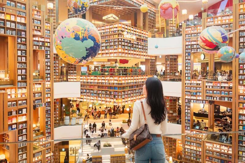 Seoul: Suwon Hwaseong Fortress, Starfield Library & Temple - Waujeongsa Temple: A peaceful spiritual retreat