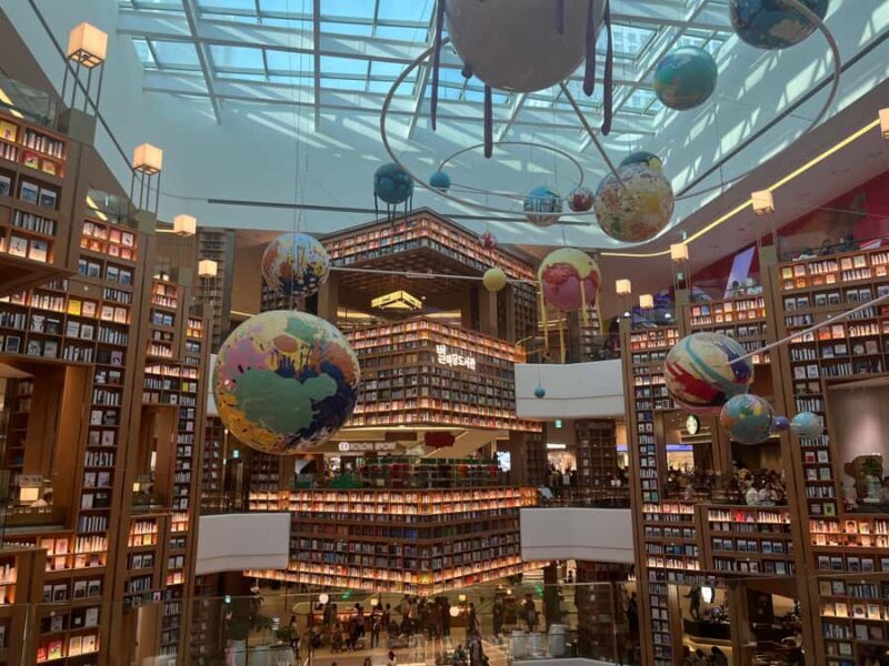 Seoul: Suwon Hwaseong Fortress, Starfield Library & Temple - What’s Noteworthy? Authenticity and Unique Experiences