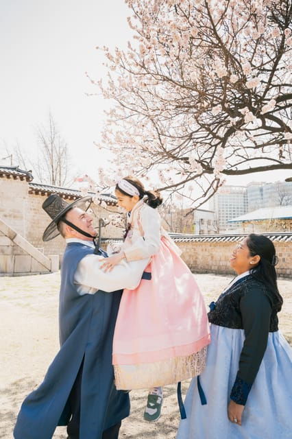 Seoul : Taking a Memorable Photo - Reservation Process