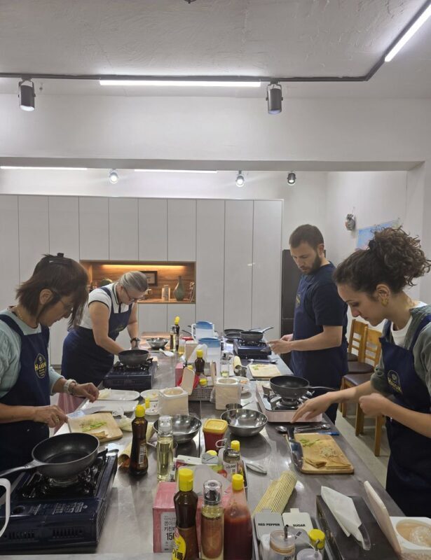 Seoul: Taste of Korea, Authentic Home-Style Cooking Class - Is the price worth it?