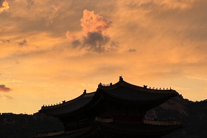 Seoul Walking Tour from Seongsu with Private Photos - Good To Know  