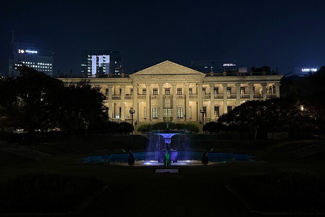 Seoul Walking Tour from Seongsu with Private Photos - Final Stop: Sampling Korea’s Iconic Convenience Store Snacks