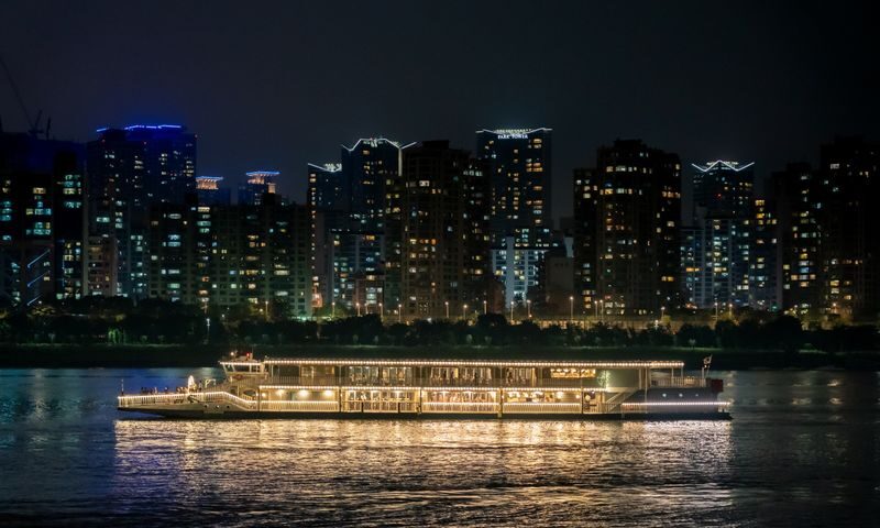 Seoul Yeouido Eland Hangang River Cruise - A river ride that puts Seoul in a different frame