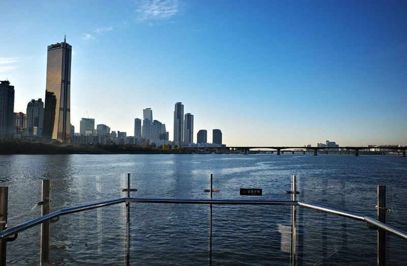 Seoul Yeouido Eland Hangang River Cruise - Pick a sailing for the view you want