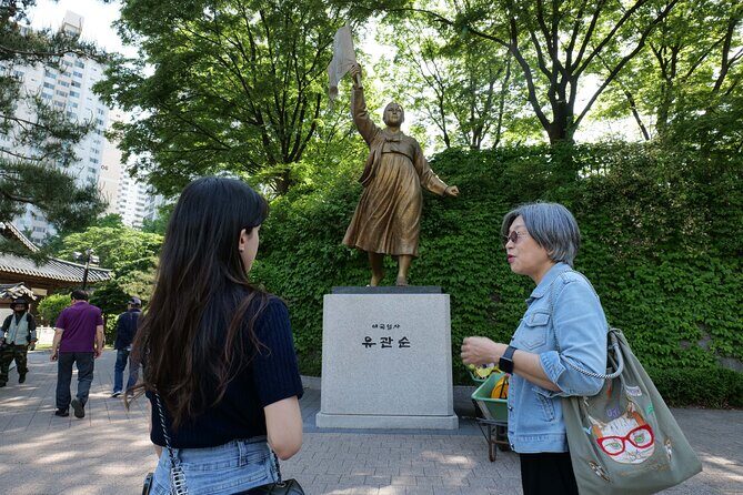 Seouls Hidden Dark History Guided Tour of Seodaemun Prison - Exploring the Tour in Detail
