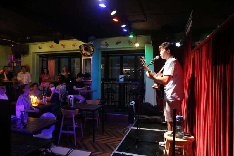 Seouls Stars: Open Mic with Local & International Talent - An In-Depth Look at Seoul’s Stars Open Mic Experience