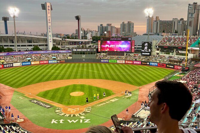 Seoul:Suwon Day Trip with Fortress Tour, Dinner, Baseball Game - Practical Details and Tips