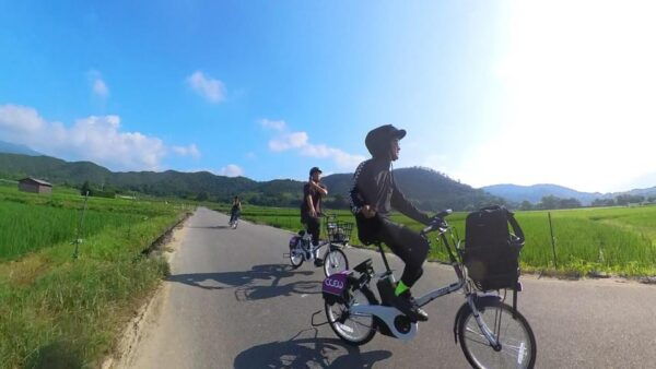 Serene Cycling in Arashiyama: Electric Bike Tour With Guide - Exploring Arashiyamas Attractions
