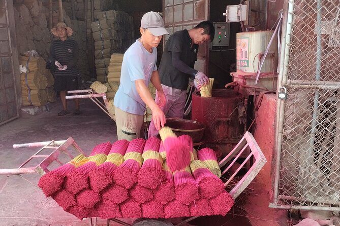 Serene Hanoi Escape: Incense Village & Quan Son Lake Day Trip - FAQs