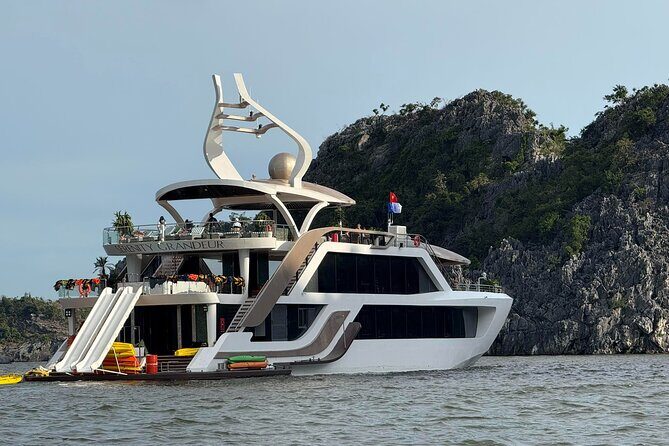 Serenity Grandeur Cruise Day Tour in Lan Ha Bay from Hanoi - Good To Know