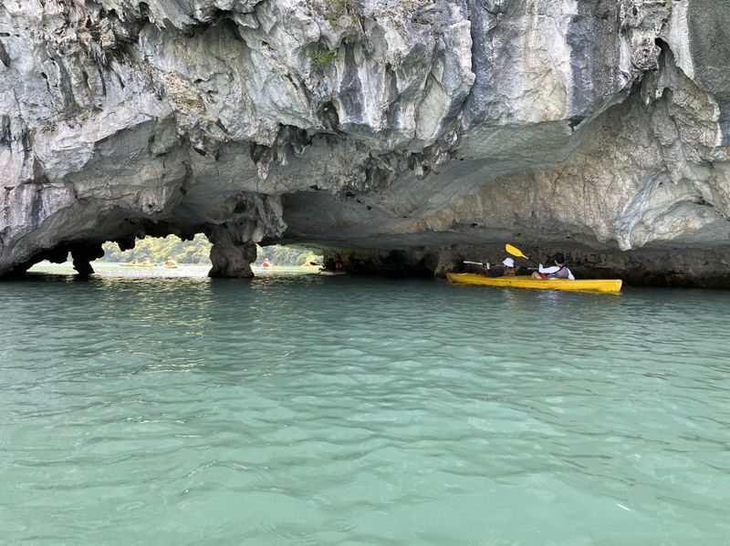 Serenity Premium Day Cruise: Lan Ha Bay & Cat Ba - The return route and what a full day feels like