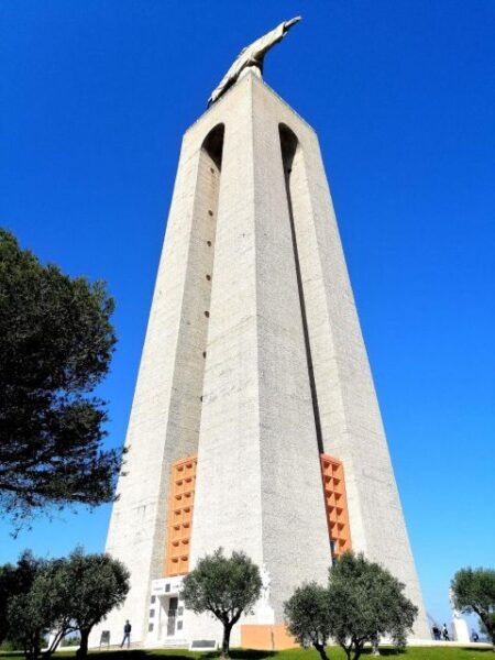 Sesimbra and Arrábida Natural Park: 1 Day Tour & Wine Tasting - The Sum Up