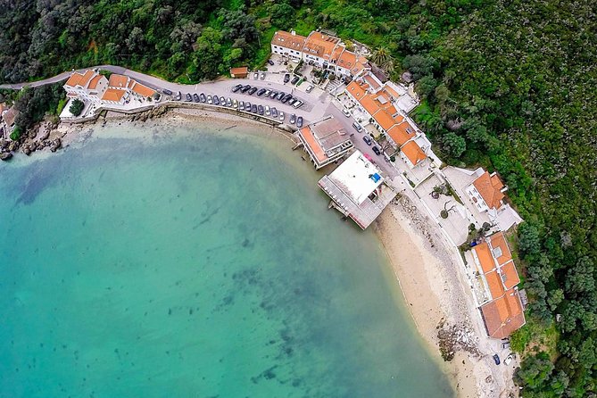 Sesimbra, Azeitao and Setubal Private Tour With Wine Tasting - Tour Highlights