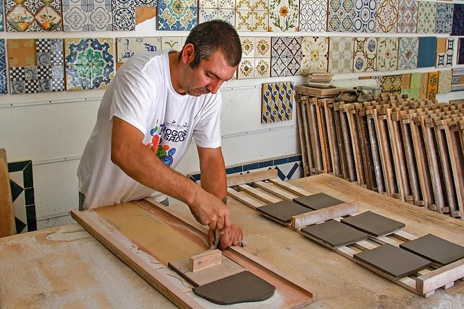 Sesimbra, Azeitao and Setubal Private Tour With Wine Tasting - Wine Tasting Experience