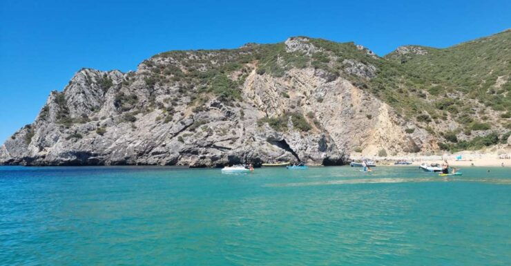 Sesimbra: BOAT TRANSFER TO RIBEIRO DO CABALLO BEACH - Experience Highlights