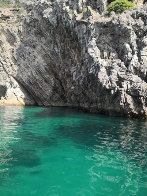 Sesimbra: Boat Trip Along Beaches and Bays With Snorkeling - Itinerary and Highlights
