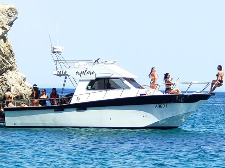 Sesimbra: Exclusive Private Yacht tour with sea activities! - Practical Details and Tips