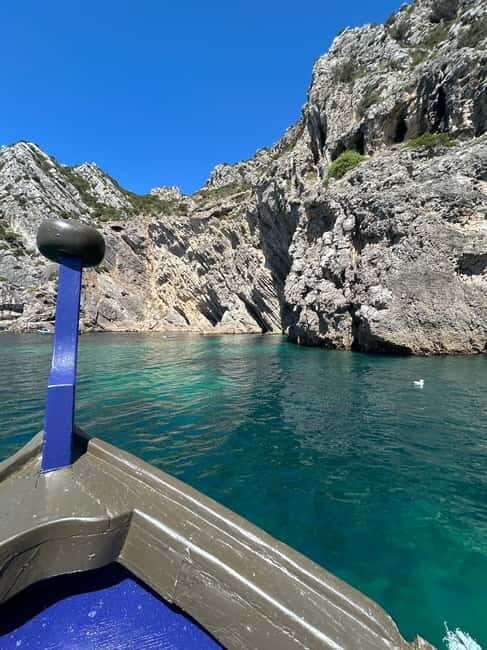 Sesimbra: Group tour along the coast (3 secret beaches) - An Authentic Coastal Adventure: Exploring Sesimbra’s Secret Beaches