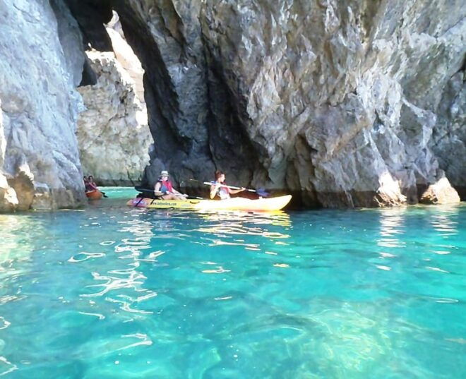 Sesimbra: Ribeiro Cavalo Beach, Caves, & Arrábida Kayak Tour - Preparation and Important Information
