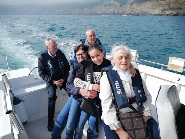 Sesimbra: Sesimbra by Boat - Blue Sea and Hidden Caves - What to Expect During the Tour